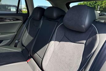 Volkswagen Passat 1.5 TSI eHybrid Elegance 5dr DSG