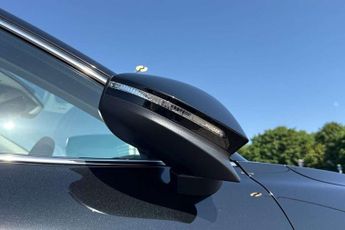 Volkswagen Passat 1.5 TSI eHybrid Elegance 5dr DSG