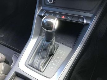 Audi Q3 40 TDI Quattro S Line 5dr S Tronic