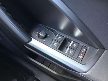 Audi Q3 40 TDI Quattro S Line 5dr S Tronic