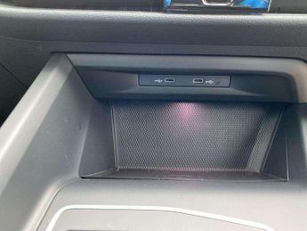 Volkswagen Golf 1.5 eTSI 150 Active 5dr DSG