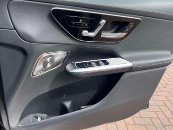 Mercedes-Benz GLC GLC 300e 4Matic AMG Line Prem Plus 5dr 9G-Tronic