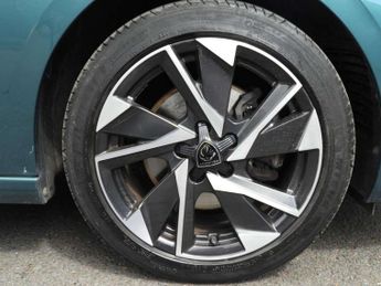 Peugeot 308 1.2 PureTech Allure Premium 5dr EAT8