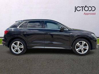 Audi Q3 40 TFSI Quattro S Line 5dr S Tronic