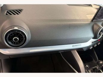 Audi Q2 35 TFSI Sport 5dr S Tronic