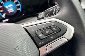 Volkswagen Golf 1.5 eTSI Style 5dr DSG