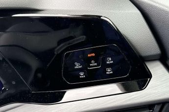 Volkswagen Golf 1.5 eTSI Style 5dr DSG