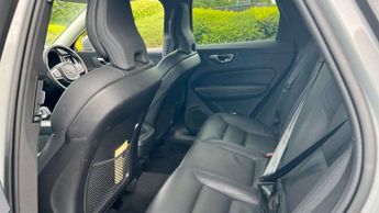 Volvo XC60 2.0 B5P Core 5dr AWD Geartronic