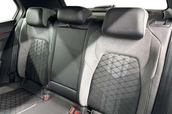 Volkswagen Golf 1.5 eTSI 150 R-Line 5dr DSG