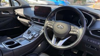 Hyundai Santa Fe 1.6 TGDi Plug-in Hybrid Ultimate 5dr 4WD Auto