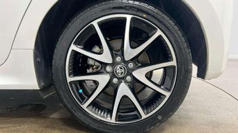 Toyota Yaris 1.5 Hybrid Dynamic 5dr CVT
