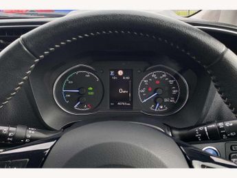 Toyota Yaris 1.5 Hybrid Design 5dr CVT