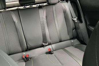 Peugeot 2008 1.2 Hybrid 136 GT 5dr e-DSC6