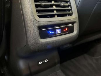 Volkswagen T-Roc 1.5 eTSI 150 R-Line 5dr DSG