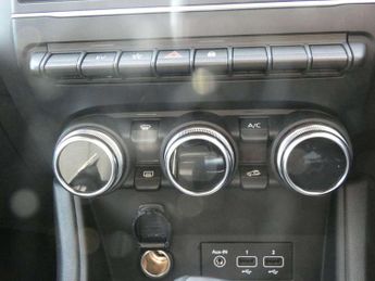 Renault Captur 1.6 E-Tech Plug-in hybrid 160 Techno 5dr Auto