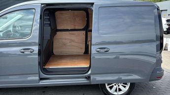 Volkswagen Caddy 2.0 TDI 122PS Commerce Pro Van DSG [Tech Pack]