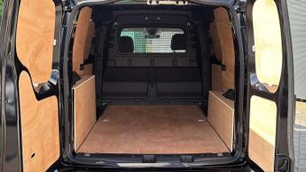 Volkswagen Caddy 2.0 TDI 122PS Commerce Pro Van DSG [Tech Pack]