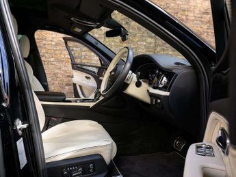 Bentley Bentayga 4.0 V8 Azure 5dr Auto [4 Seat]