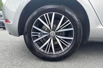 Volkswagen Golf 1.6 TDI SE 5dr DSG