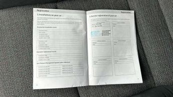 Toyota Corolla 1.8 Hybrid Design 5dr CVT