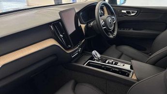 Volvo XC60 2.0 B5P Plus Dark 5dr AWD Geartronic
