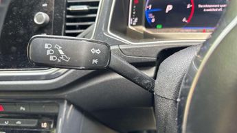 Volkswagen T-Roc 2.0 TDI SEL 5dr DSG