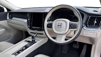 Volvo XC60 2.0 D4 Momentum 5dr AWD Geartronic