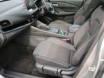 Nissan Qashqai 1.3 DiG-T MH 158 N-Connecta 5dr Xtronic
