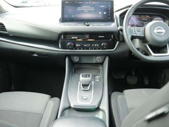 Nissan Qashqai 1.3 DiG-T MH 158 N-Connecta 5dr Xtronic