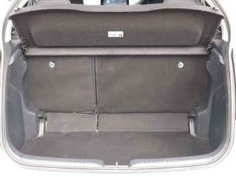 Toyota Yaris 1.5 Hybrid Design 5dr CVT