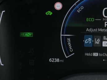 Toyota Yaris 1.5 Hybrid Design 5dr CVT