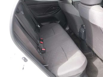 Toyota Yaris 1.5 Hybrid Design 5dr CVT