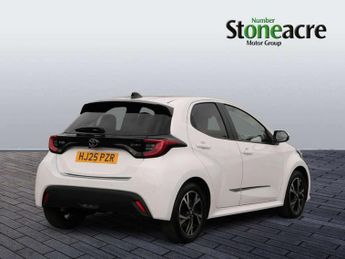 Toyota Yaris 1.5 Hybrid Design 5dr CVT