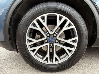 Ford Kuga 1.5 EcoBlue Titanium Edition 5dr Auto