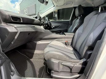 Peugeot 3008 1.5 BlueHDi Allure Premium+ 5dr EAT8