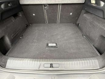 Peugeot 3008 1.2 Hybrid 136 Allure 5dr e-DSC6