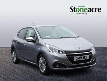 Peugeot 208 1.2 PureTech 82 Signature 5dr [Start Stop]