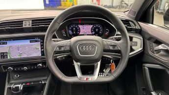 Audi Q3 35 TDI Black Edition 5dr S Tronic [20" Alloy]