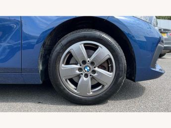 BMW 1 Series 118i [136] SE 5dr Step Auto [Live Cockpit Pro]