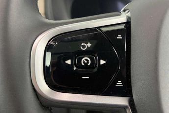Volvo XC90 2.0 B5P Ultra Dark 5dr AWD Geartronic
