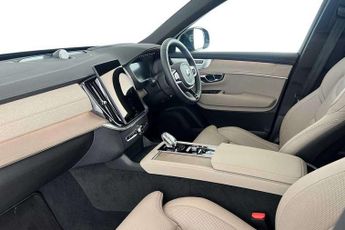 Volvo XC90 2.0 B5P Ultra Dark 5dr AWD Geartronic
