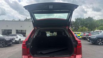 Volvo XC60 2.0 T5 [250] Momentum Pro 5dr Geartronic