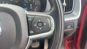 Volvo XC60 2.0 T5 [250] Momentum Pro 5dr Geartronic