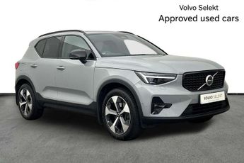 Volvo XC40 2.0 B4P Ultimate Dark 5dr Auto