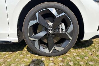 Skoda Superb 1.5 TSI iV Sportline 5dr DSG