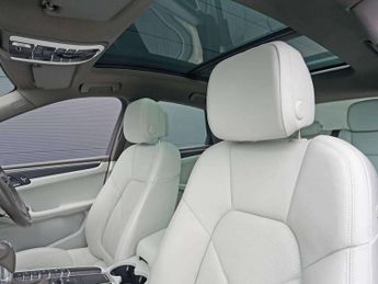 Porsche Macan 5dr PDK