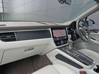 Porsche Macan 5dr PDK