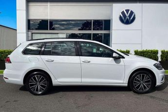 Volkswagen Golf 2.0 TDI SE 5dr DSG [Nav]