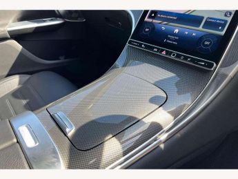 Mercedes-Benz GLC GLC 300d 4Matic AMG Line Premium + 5dr 9G-Tronic