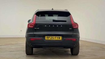 Volvo XC40 2.0 B4P Plus Dark 5dr Auto